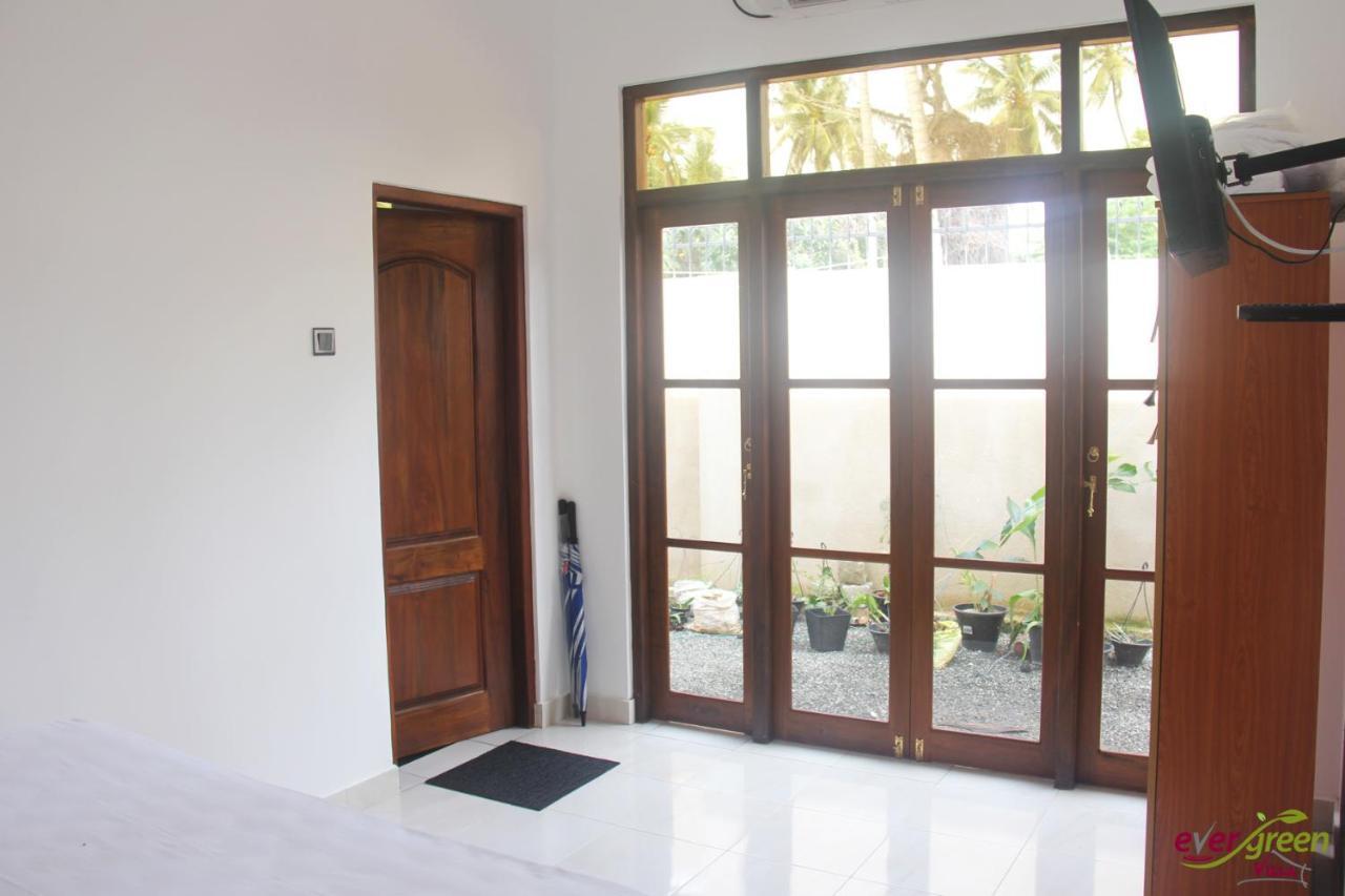 Ever Green Villa Negombo Exterior foto